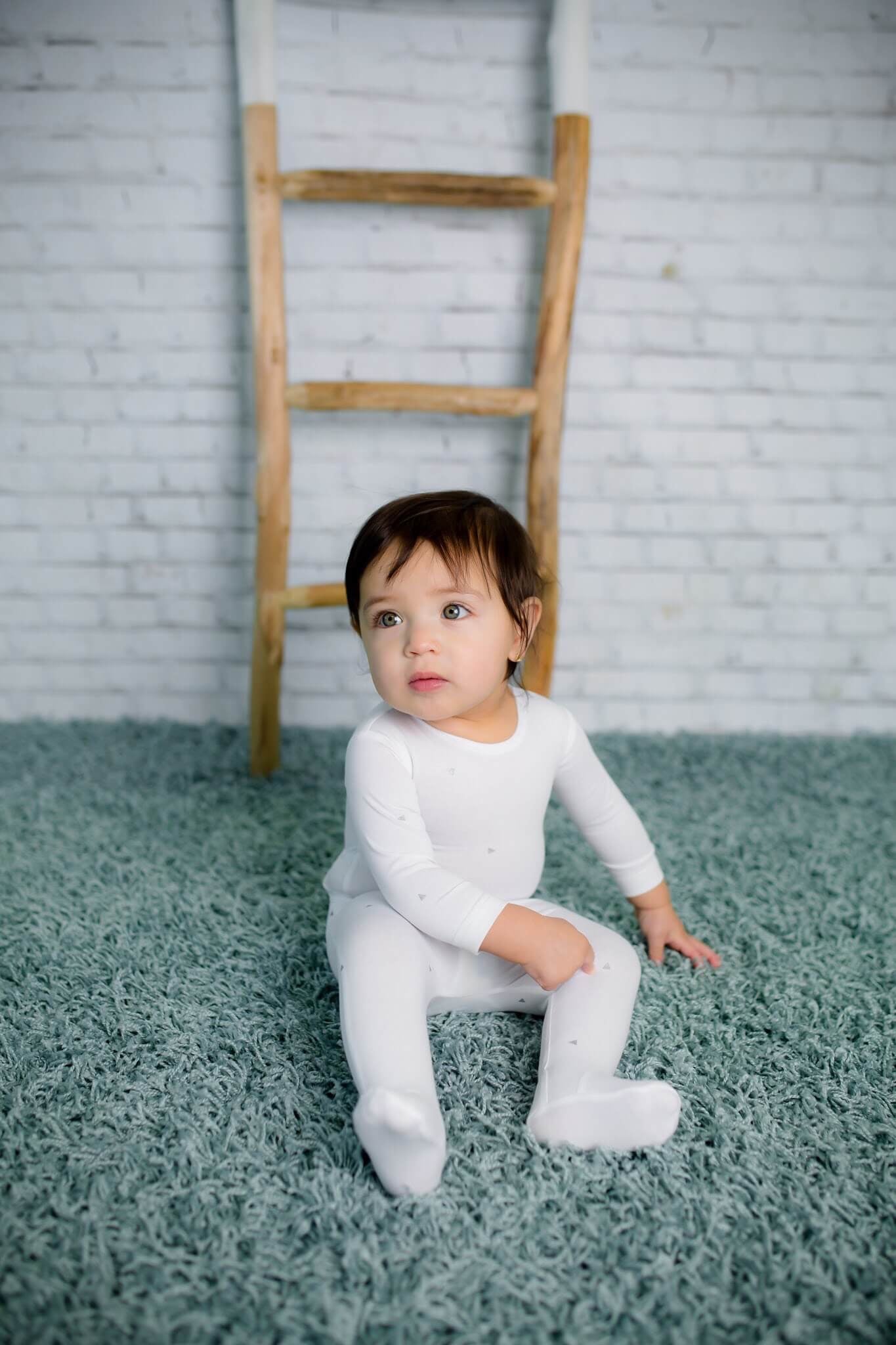 White Triangle Footie